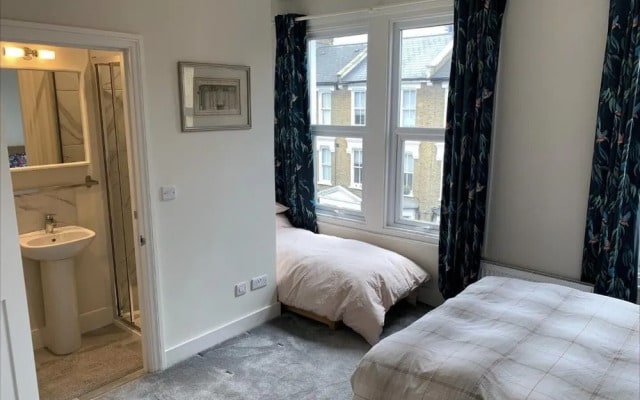 The Dimmer. 2 Bedroom Apartment