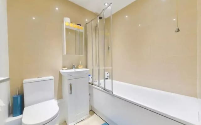 Double Room, Amazing and Cozy Near Kennington