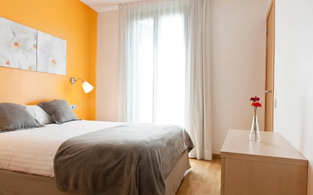 MH Apartments S. Familia