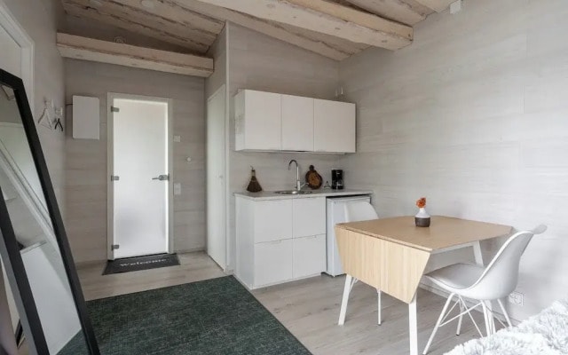 High-quality suite by the lake