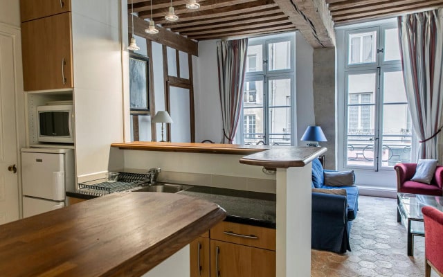 Montmartre Apartments - Marais