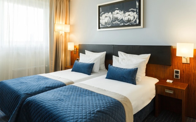 Avalon Hotel & Conferences