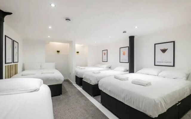 Host Apartments Fleet Nightlife I