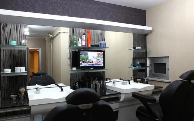 Grand Merin Formula 1 Hotel