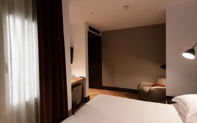 Alexandra Barcelona Hotel, Curio Collection by Hilton
