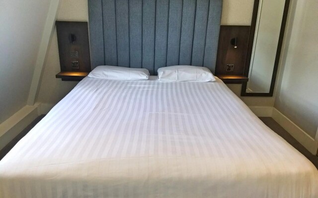 Garden Court Hotel