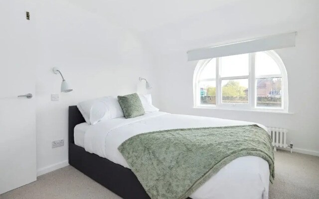 The Kennington Wonder - Bright 2bdr Flat With Rooftop Terrace