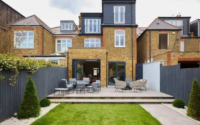 The Roehampton Place - Elegant 5bdr House With Garden + Parking