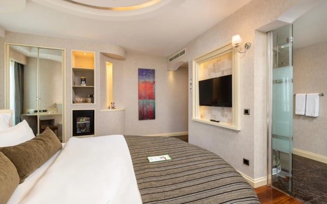 Limak Eurasia Luxury Hotel