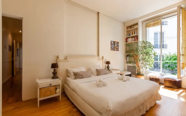Parisian Charm by Pereire