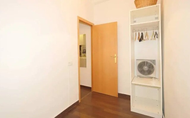 Interior Apt Center 42 El Born