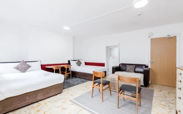 Russell Square Hotel