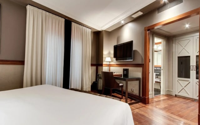 Hotel 1898