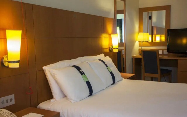 Holiday Inn Haydock M6 Jct23 by IHG
