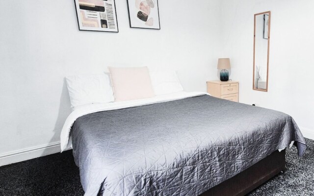 Comfy 2BR Flat on Hucknall Road