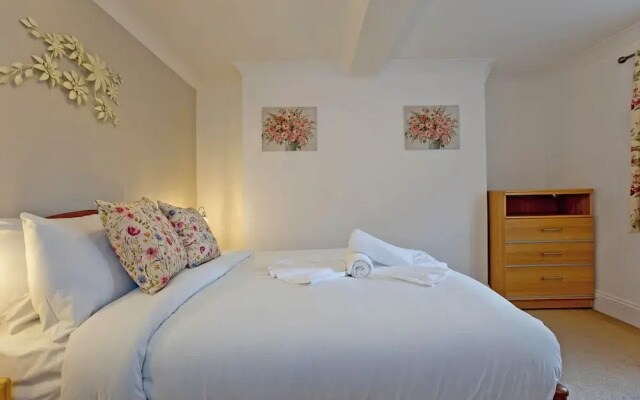 Imperial Horseferry Road Apartment