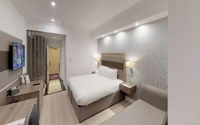 The Tong Park Hotel