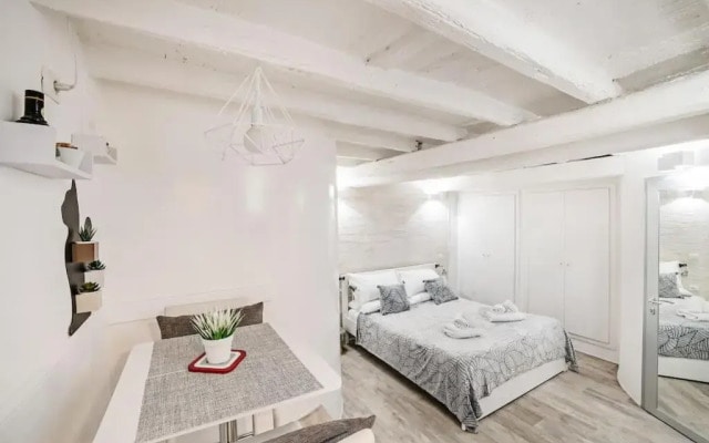 Enchanting studio apartment in Trastevere