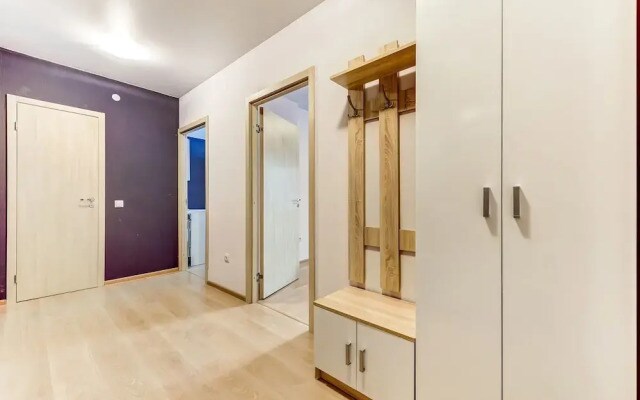AG Apartament Srednerogatskay 16