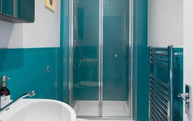 Brook Green Stylish 2 bed