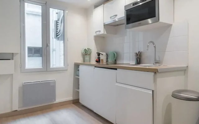 Lavie Maison Parisian Aircon Gem