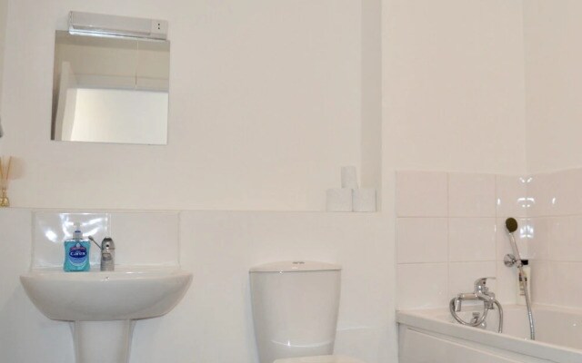 Comfortable 3 Bedroom Apartment in Manchester