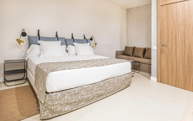 Casa Lirio by Blossom Hotels