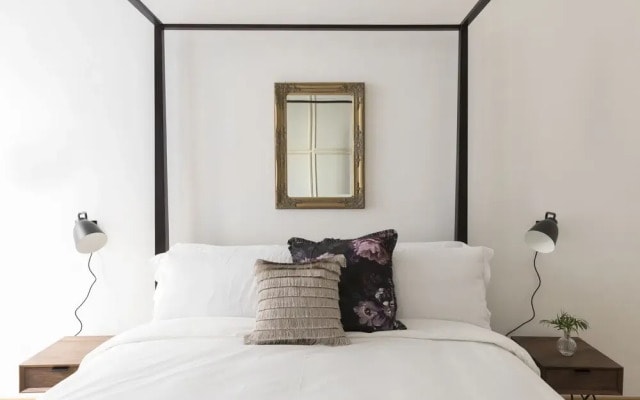 Elegant 3BR in Villa Borghese by Sonder