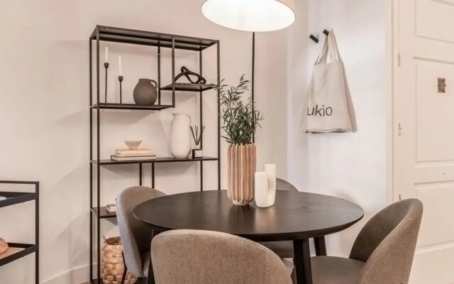 Orusco - 2 Bedrooms in Chamber