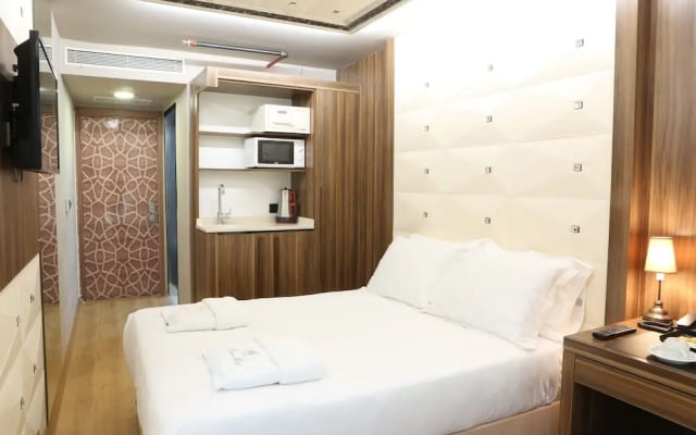 Perante Hotel Aziayli