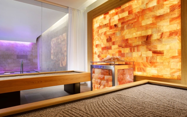 Отель Palazzo Montemartini Rome, A Radisson Collection