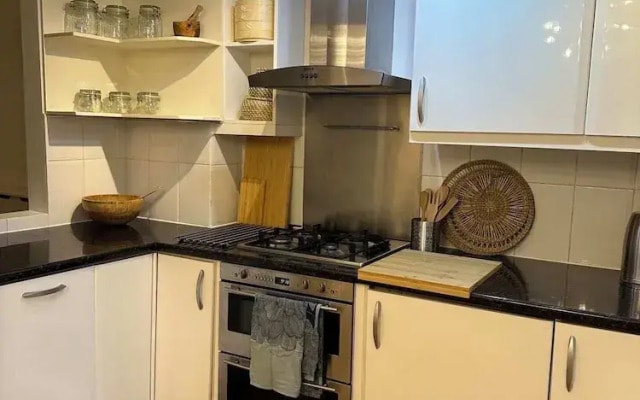 Victorian Charm Maisonette