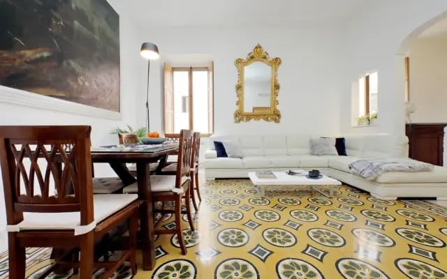 Treasurerome Opera Trevi Grand Suite 3BR