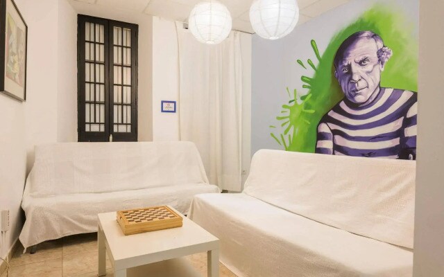 Feel Hostels City Center