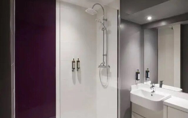 Premier Inn London Enfield