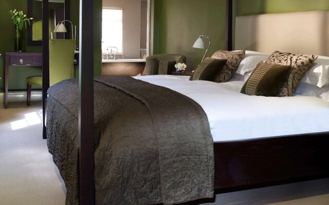 Stoke Place Hotel