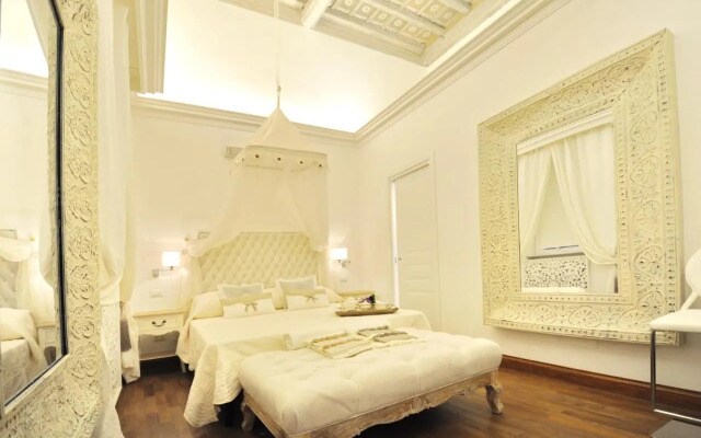 Luxury Navona Apartments by Flatinrome