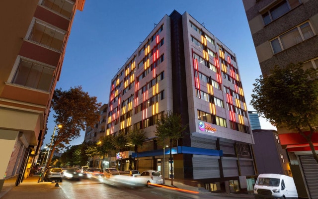 Ramada Encore By Wyndham Istanbul Sisli