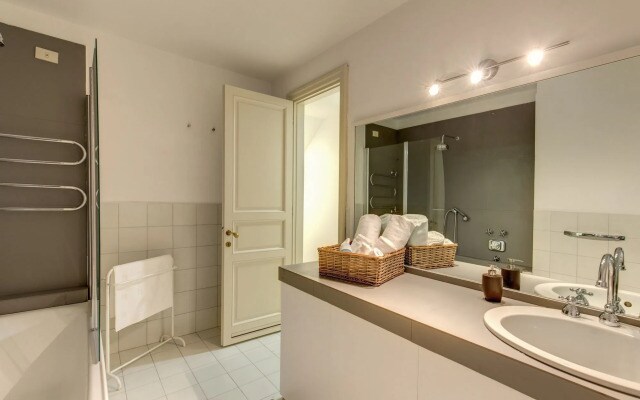 Trevi Miracle Suite
