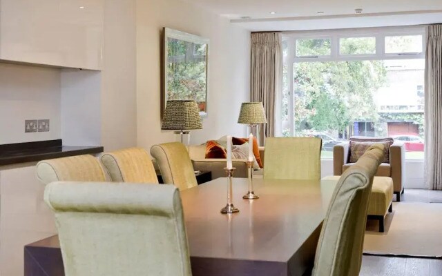 Tasteful 4bed Holland Park