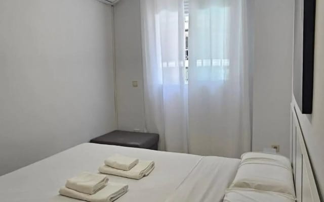 Cozy Apartment 2km from Plaza de Toros-Ventas