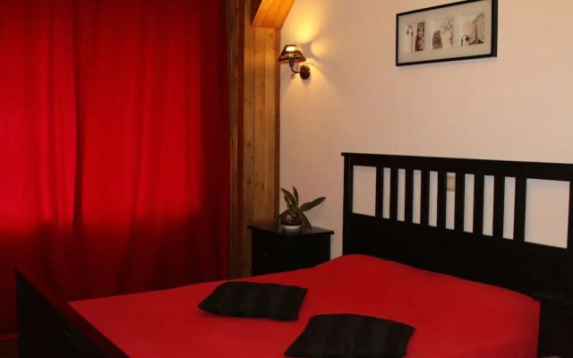 Sarin Hotel