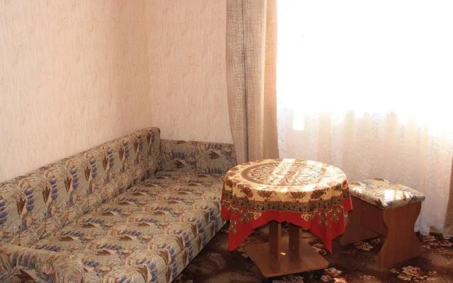 Guest House on Novorossiyskaya 158