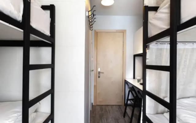 Extra Hostel