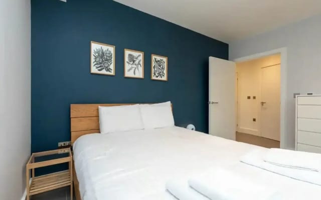 Modern Family Friendly 2 Bedroom Flat in Hackney Wick