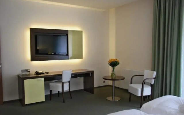 Lesni Hotel