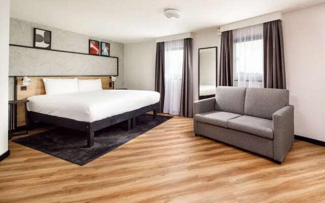Ibis London Heathrow T5
