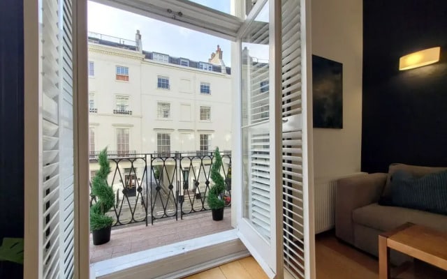 Thames Residences Hyde Park