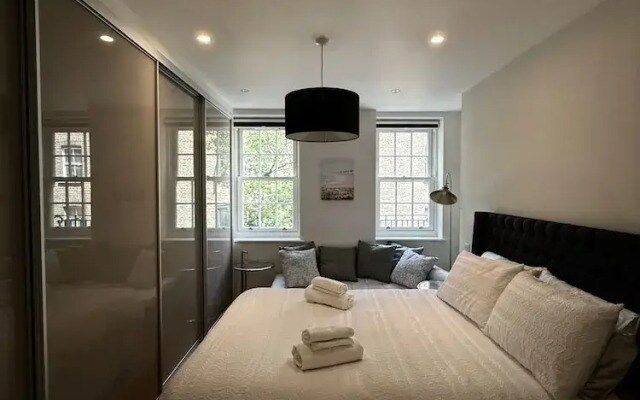 Central London Apartment With 2 Bedrooms -sleeps 6