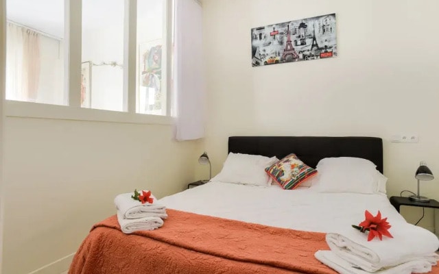 FOCH-CHAMPS ELYSEES Suites
